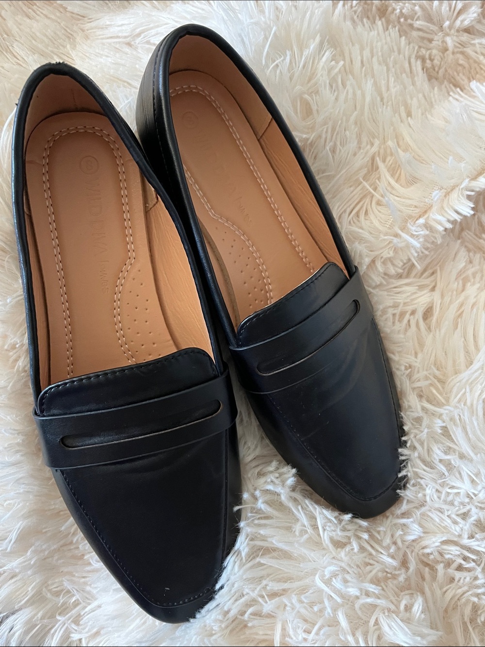 Wild Diva Black Classic Penny Loafers for Women - Picture 6 of 6